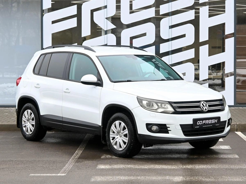 Внедорожник Volkswagen Tiguan 2015 года, 1345000 рублей, Волгоград