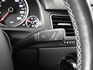 Внедорожник Volkswagen Touareg 2012 года, 2499900 рублей, Казань