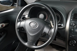 Седан Toyota Corolla 2008 года, 799000 рублей, Тюмень