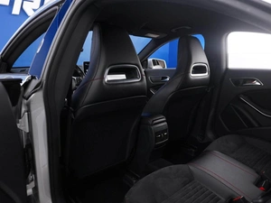 Седан Mercedes-benz CLA-класс 2015 года, 1899055 рублей, Москва