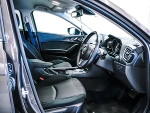 Хетчбэк Mazda Axela 2015 года, 1230000 рублей, Красноярск