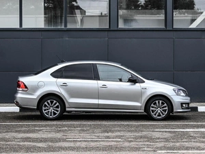 Седан Volkswagen Polo 2018 года, 1269000 рублей, Кирилловка