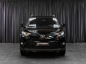 Внедорожник Toyota RAV4 2019 года, 2115000 рублей, Тюмень