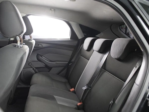 Хетчбэк Ford Focus 2011 года, 610000 рублей, Омск