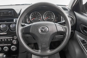 Седан Mazda Atenza 2002 года, 459000 рублей, Барнаул