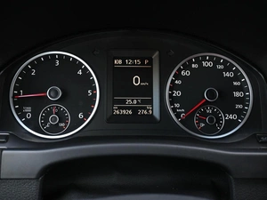 Внедорожник Volkswagen Tiguan 2012 года, 1429000 рублей, Кирилловка