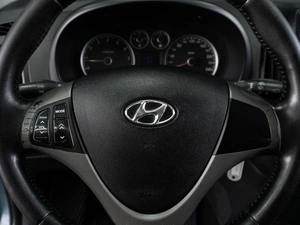 Хетчбэк Hyundai i30 2009 года, 579000 рублей, Тюмень