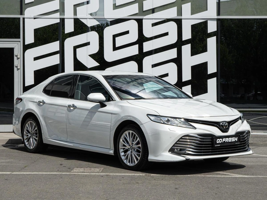 Седан Toyota Camry 2018 года, 2760000 рублей, Волгоград
