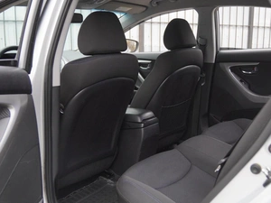 Седан Hyundai Elantra 2013 года, 1085000 рублей, Волгоград