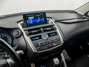 Внедорожник Lexus NX 2017 года, 2849000 рублей, Красноярск