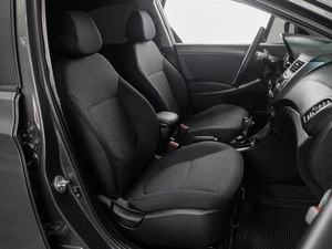 Седан Hyundai Solaris 2014 года, 890000 рублей, Тюмень