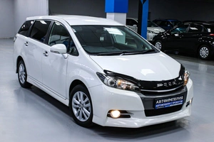 Минивэн Toyota Wish 2012 года, 1498000 рублей, Солонцы