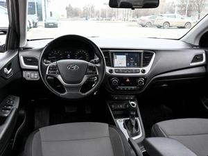 Седан Hyundai Solaris 2018 года, 1339000 рублей, Волгоград