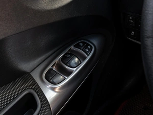 Внедорожник Nissan Juke 2012 года, 1120000 рублей, Краснодар