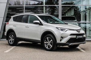 Внедорожник Toyota RAV4 2017 года, 2030000 рублей, Ярославль