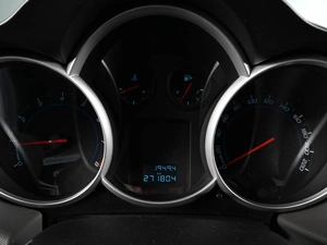 Седан Chevrolet Cruze 2011 года, 869000 рублей, Аксай