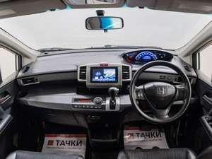 Минивэн Honda Freed 2014 года, 1100000 рублей, Красноярск