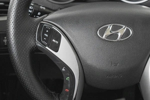 Седан Hyundai Avante 2011 года, 1049000 рублей, Кемерово