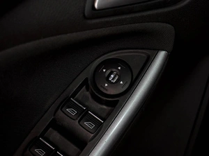 Хетчбэк Ford Focus 2012 года, 849000 рублей, Воронеж