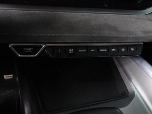 Седан Geely Preface 2023 года, 2549000 рублей, Красный Пахарь