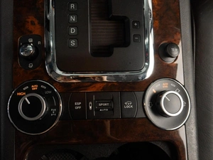 Внедорожник Volkswagen Touareg 2007 года, 1269000 рублей, Тюмень