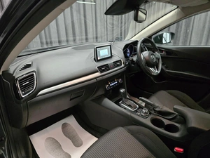 Седан Mazda Axela 2015 года, 1299000 рублей, Красноярск