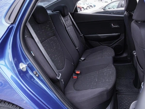 Седан Kia Rio 2012 года, 990000 рублей, Волгоград