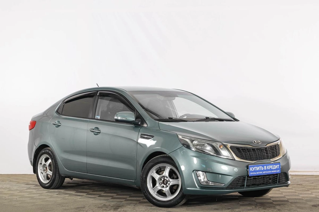 Седан Kia Rio 2014 года, 759000 рублей, Тюмень