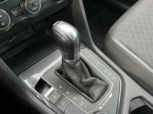 Внедорожник Volkswagen Tiguan 2019 года, 2399000 рублей, Ижевск