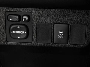 Внедорожник Toyota RAV4 2013 года, 1729000 рублей, Кирилловка