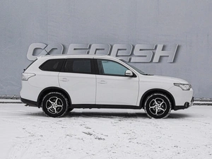 Внедорожник Mitsubishi Outlander 2014 года, 1650000 рублей, Волгоград