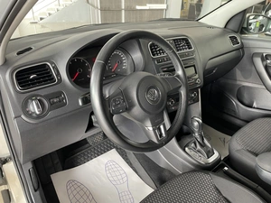 Седан Volkswagen Polo 2012 года, 697000 рублей, Солонцы