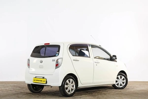 Хетчбэк Daihatsu Mira e:S 2015 года, 749000 рублей, Тюмень