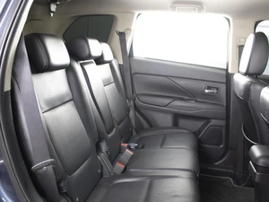 Внедорожник Mitsubishi Outlander 2017 года, 1515000 рублей, Омск