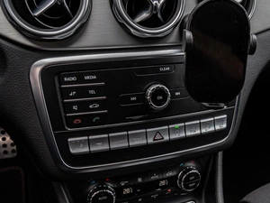 Внедорожник Mercedes-benz GLA-класс 2018 года, 2750000 рублей, Краснодар