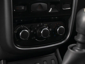 Внедорожник Renault Duster 2013 года, 950000 рублей, Омск