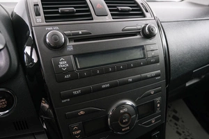 Седан Toyota Corolla 2012 года, 1149000 рублей, Красноярск