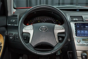 Седан Toyota Camry 2006 года, 877000 рублей, Красноярск