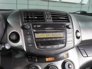 Внедорожник Toyota RAV4 2011 года, 1449000 рублей, Воронеж