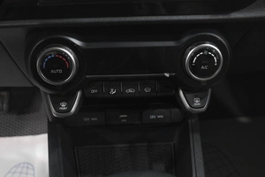 Седан Kia Rio 2020 года, 1689000 рублей, Новокузнецк