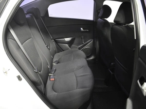 Седан Kia Rio 2015 года, 935200 рублей, Казань