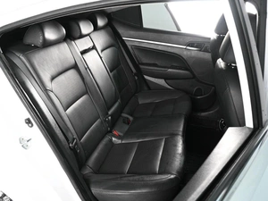 Седан Hyundai Elantra 2019 года, 1859000 рублей, Аксай