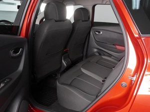 Внедорожник Renault Kaptur 2021 года, 1698000 рублей, Красный Пахарь