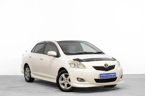 Седан Toyota Belta 2011 года, 1059000 рублей, Барнаул