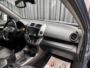 Внедорожник Toyota RAV4 2007 года, 1165000 рублей, Красноярск