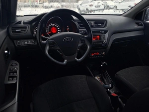 Седан Kia Rio 2016 года, 1040000 рублей, Тверь