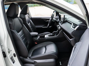 Внедорожник Toyota RAV4 2019 года, 3099000 рублей, Краснодар