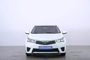 Седан Toyota Corolla 2013 года, 1369000 рублей, Омск