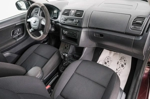 Хетчбэк Skoda Fabia 2012 года, 799000 рублей, Красноярск