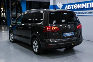 Минивэн Volkswagen Sharan 2015 года, 1398000 рублей, Солонцы
